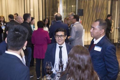 030724-networking-negocios-entre-vinos 21