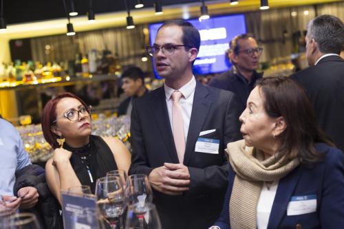 030724-networking-negocios-entre-vinos 25