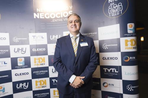 030724-networking-negocios-entre-vinos 43